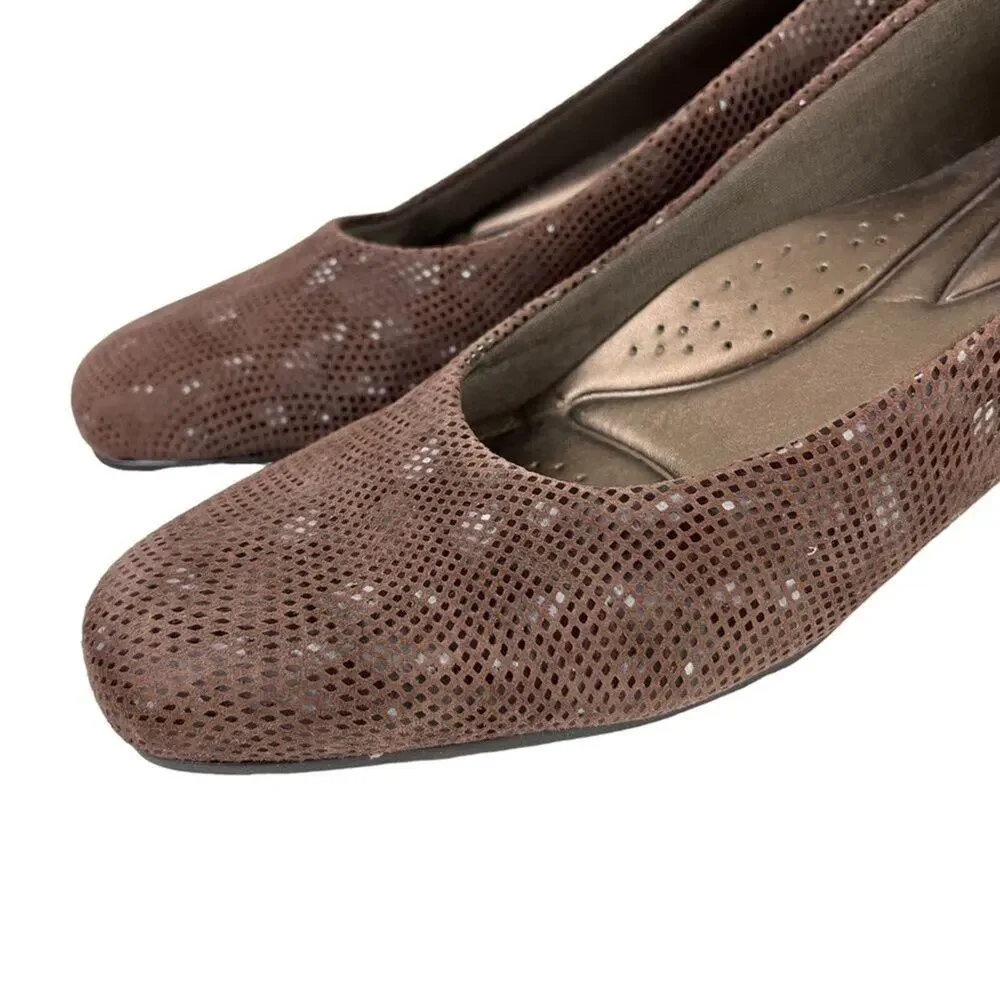 Trotters Chocolate Brown Low Wedge Slip On Genuine Leather Shoes Pumps 9 Narrow